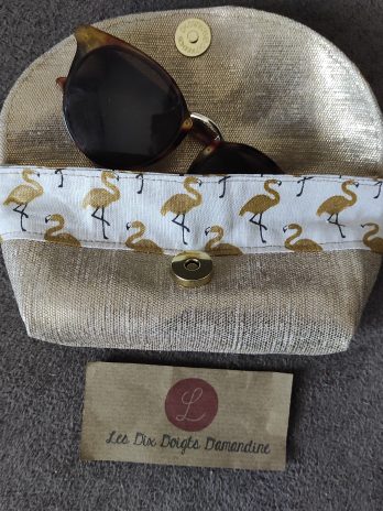 pochette a lunettes